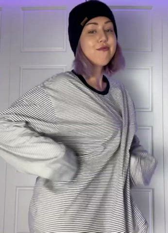 Buss It Bouncing Cute Hot Girl With Dildo Tiktok Porn Scrolller