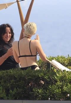 Miley Cyrus Bikini In Barcelona Mq Phun Org Forum