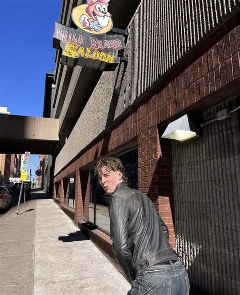 King Bobby Hot Irish Men Inhaler Severe Asthma