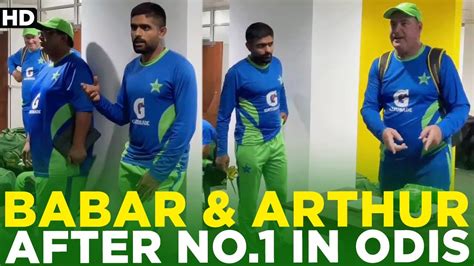 Babar Azam Mickey Arthur Address The Players After Pakistan Regain No