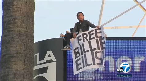 Man Climbs Up Ktla Tower In Hollywood Holding Free Billie Eilish Sign Arrested For