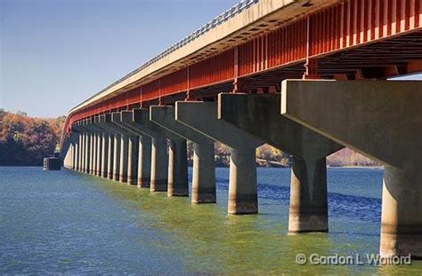 GORDON WOLFORD PHOTOGRAPHY/Natchez Trace Parkway/Tennessee River Bridge ...