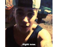 Justin Bieber Laughing GIF - Find & Share on GIPHY