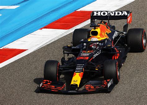 Verstappen certifica desempenho da Red Bull mas F1 deixa fã sonhar