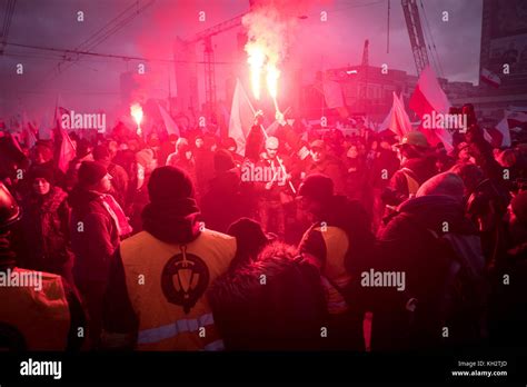 Warsaw Warsaw Poland 11th Nov 2017 Flares Are Fired As Thousands