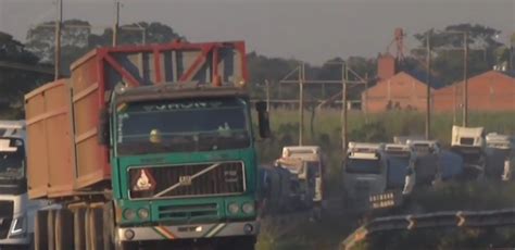 El Transporte Pesado Advierte Con Bloqueo Indefinido Si Hasta El 14 De