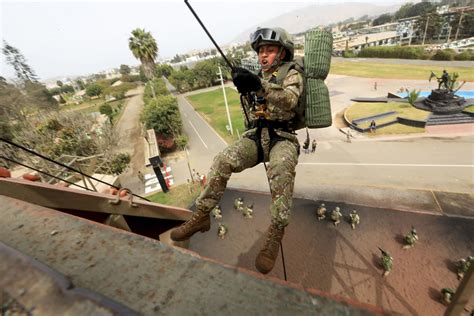 Primera Brigada de Fuerzas Especiales del Ejército demuestra sus