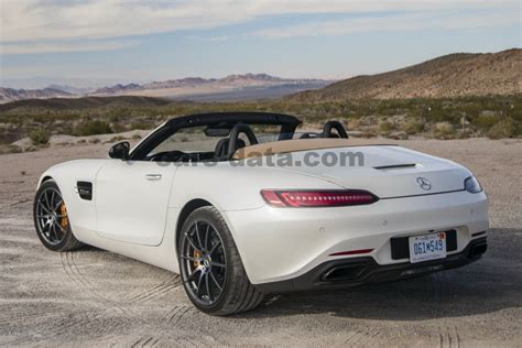 Mercedes-Benz AMG GT Roadster images (30 of 38)