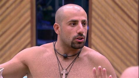 Brothers explicam para Kaysar diferença entre inveja e ciúme agora na