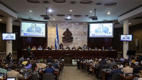 Congreso Nacional Juramenta A Altos Cargos Del TJE CNE Y Otros