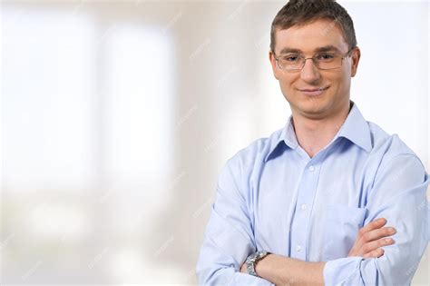 Premium Photo Portrait Of Businessman Wearing Glasses