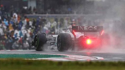 F Russell Lidera Dobradinha Da Mercedes No Gp Do Jap O Chuva