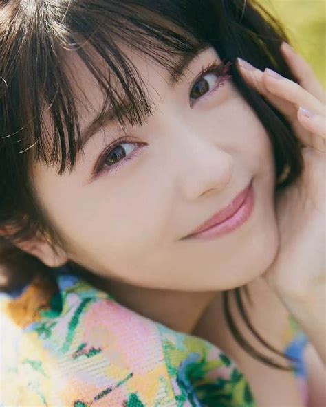 浜辺美波さんのインスタグラム写真 浜辺美波instagram「今 週 も お つ み ー た ん 👩🏻 ・ ・ ・ 浜辺美波 はまみぃ ベーやん みーちゃん みーたん