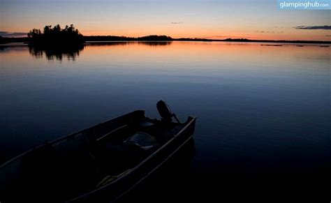 Houseboat Rentals With Top Deck Jacuzzi Near Fort Frances Ontario