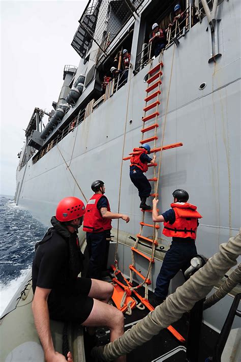 Dvids Images Uss Gunston Hall Activity Image Of