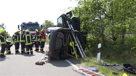 B70 Bei Lathen Autofahrer Nach Unfall In Lebensgefahr NOZ