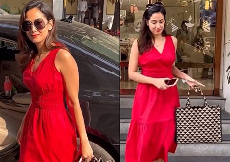 Mira Kapoor Looks Absolutely Stunning In Her Red Dress मीरा कपूर के इस