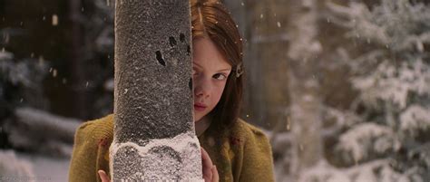 15 Pictures Of Lucy Pevensie And Mr Tumnus The Chronicles Of Narnia