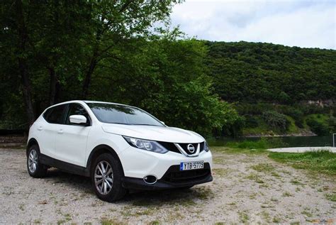 Nissan Qashqai 12 Dig T 4x2 Test Drive Carotogr