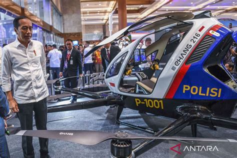 Presiden Jokowi Tinjau Pameran Hub Space X Kai Antara News