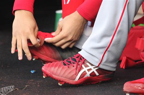 What Pros Wear Shohei Ohtani S Asics Cleats What Pros Wear