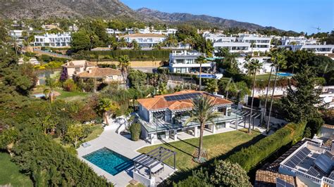 Villa o Chalet con vistas panorámicas en venta en Nagüeles Marbella