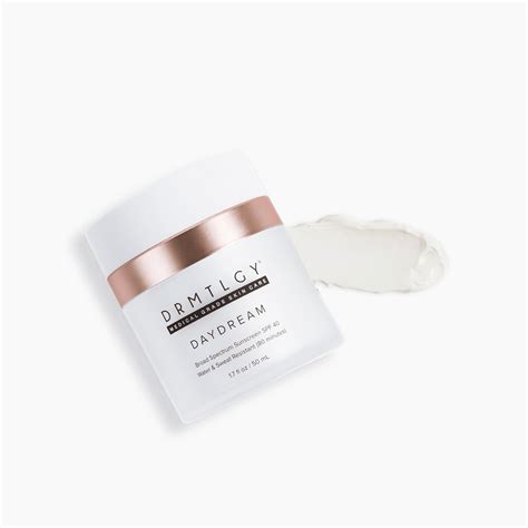 13 Face Moisturizers That Belong in Your Beauty Cabinet | Who What Wear