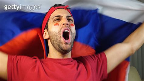 Russian Guy Waving Russia Flag 이미지 819382018 게티이미지뱅크