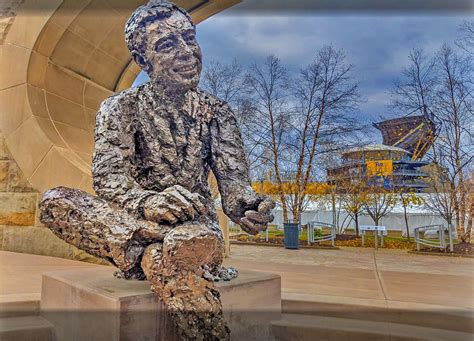 Mr Rogers Statue Pittsburgh Pa 2022 Per Only In Your St Flickr