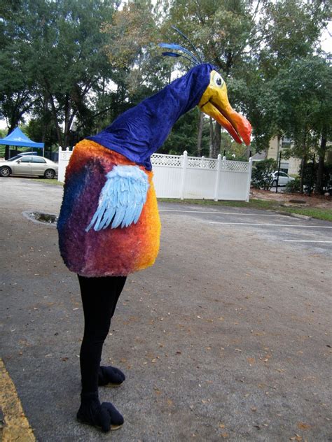 How to Create a Kevin Costume (The Bird From UP) : 8 Steps (with ...