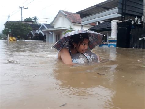 Malang Post Malang Selatan Mencekam Banyak Rumah Terendam Banjir