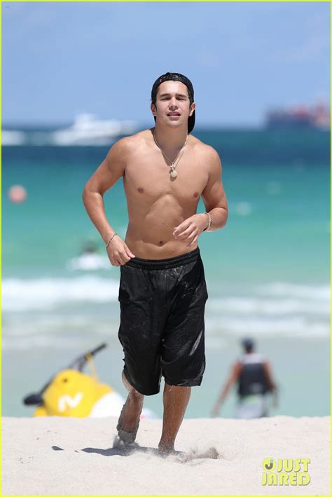 Austin Mahone And Girlfriend Katya Henry Have Fun In The Sun In Miami Photo 3674425 Photos