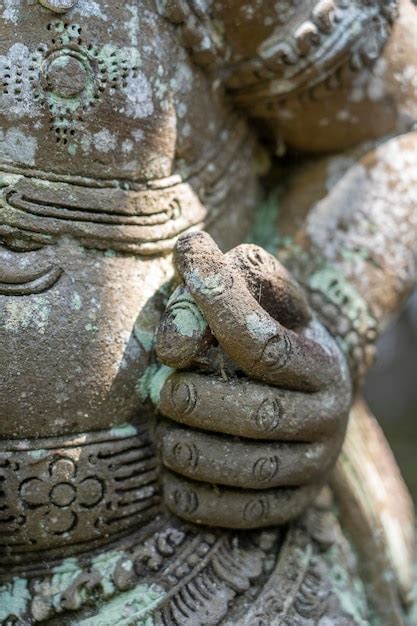 Estatua De Piedra Mano El Signo De Nada Que No Obtendr Valor Negativo