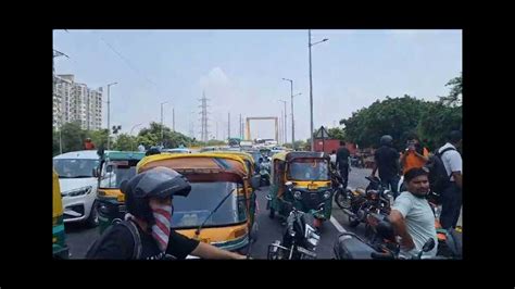 Villagers Protest With Dead Body On Noida’s Parthala Flyover Alleging Police Negligence Traffic