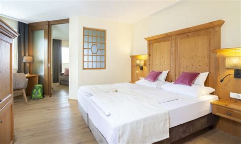 Suite Edelweiss 4 Sterne Hotel Seppl In Mutters Innsbruck