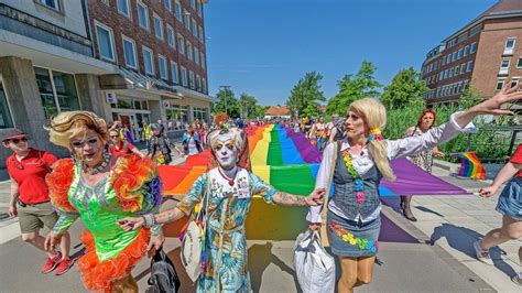 Fotostrecke Christopher Street Day 2023 In Kiel