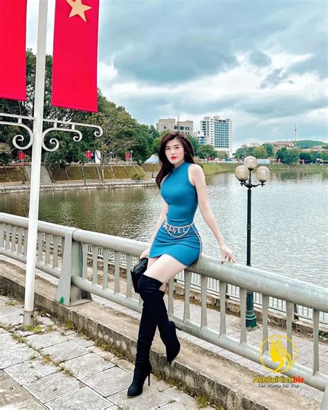 B Ch Huy N Trang M U Nh Sexy Bikini G I C M Quy N R Nh G I Xinh Nh G I P Sexy