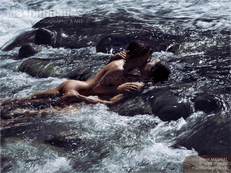 Naked Couple Kissing In Water Telegraph