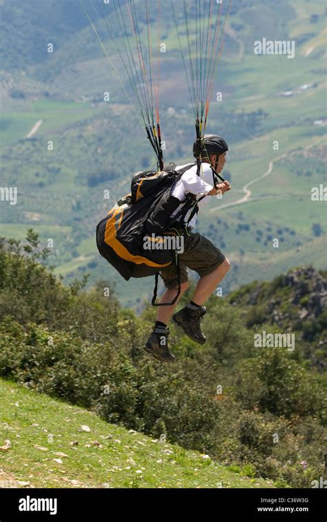 Para Glider Pilot In Flight Just After Launch Stock Photo Alamy