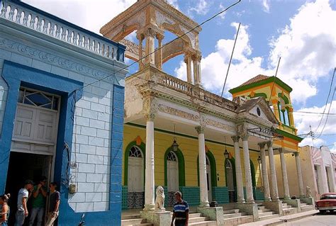 Old Spanish colonial architecture in Holguin cuba | Spanish colonial, Holguin, Colonial architecture