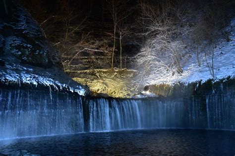 軽井沢白糸の滝・真冬のライトアップ ’24～’25 北佐久郡軽井沢町 ｜イルミネーションガイド2024 2025 ウォーカープラス