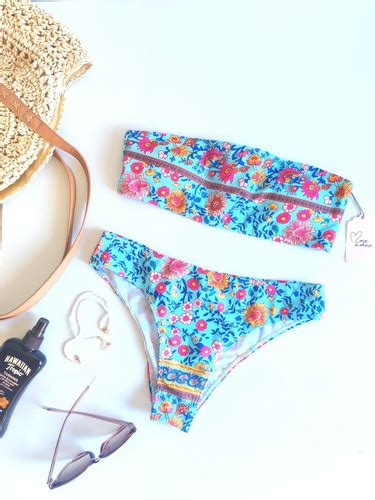 Bikini Floreado Con Kimono Cuotas sin interés