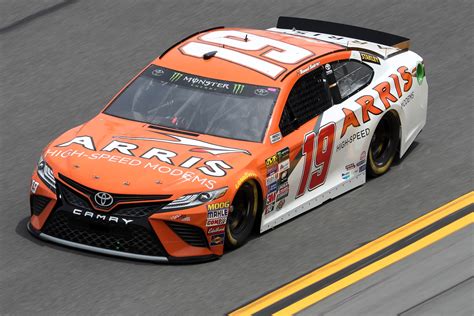 DraftKings NASCAR Lineup: Daytona 500 Sleepers & Bargains | Heavy.com