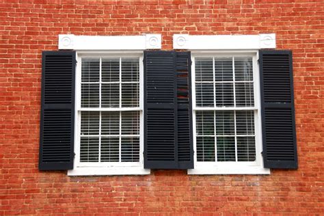 Curb Appeal Upgrade Discover The Best Colors Of Shutters On A Brick