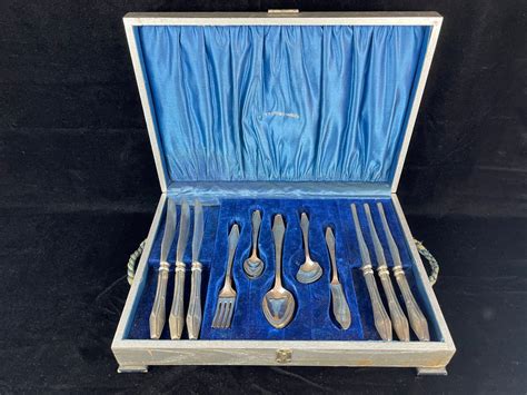 Holmes & Edwards Silverware 26 Piece Set in Case - Etsy