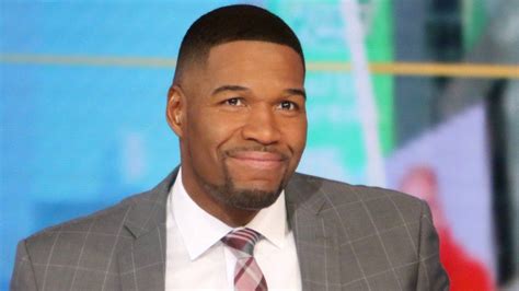 We knew it: Michael Strahan’s gap-toothed smile returns – 102.3 WBAB