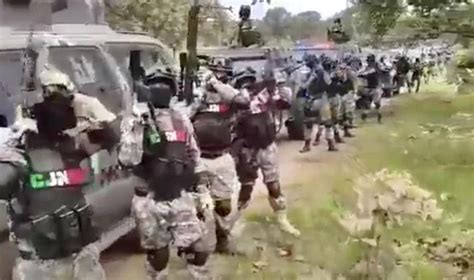 Difunden Video De Integrantes Del Cjng Presumiendo Poderío Armamentista