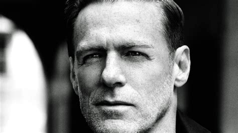 Bryan Adams Veröffentlicht Das Cover Album Tracks Of My Years