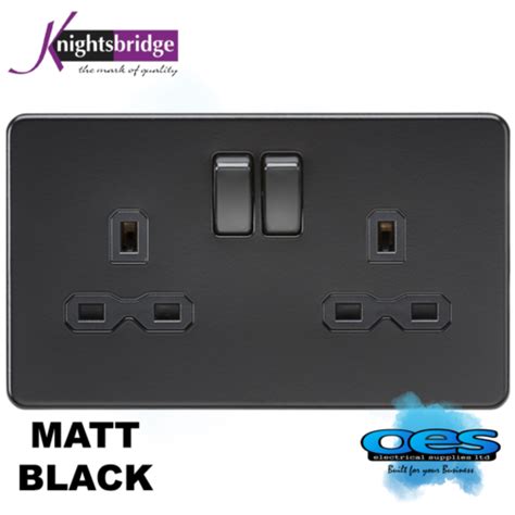 Knightsbridge Screwless Flatplate Gang Switched Socket Matt