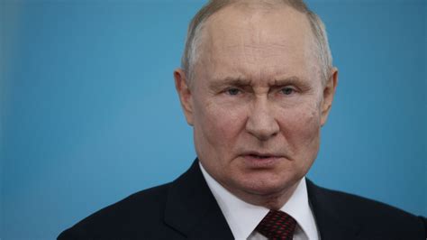 AI writes haunting WW3 emergency plan if Russia declares war on UK as ...
